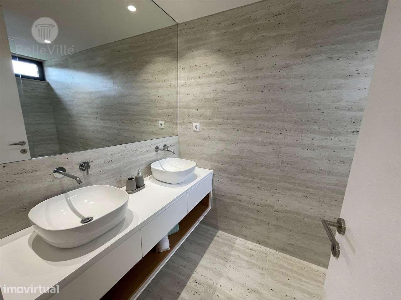 Moradia de gaveto em Palmeira, Braga-21