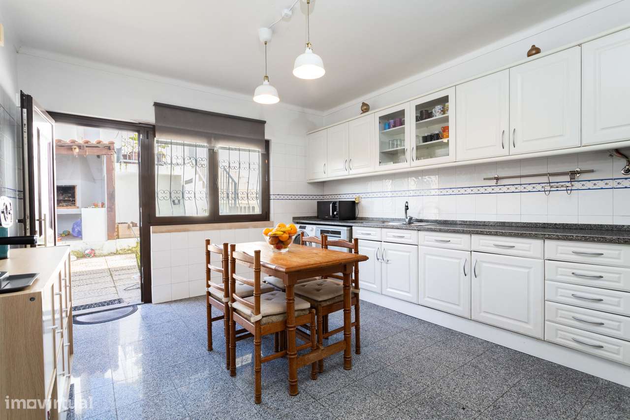 Moradia T4 nas Azenhas do Mar - Grande imagem: 4/35