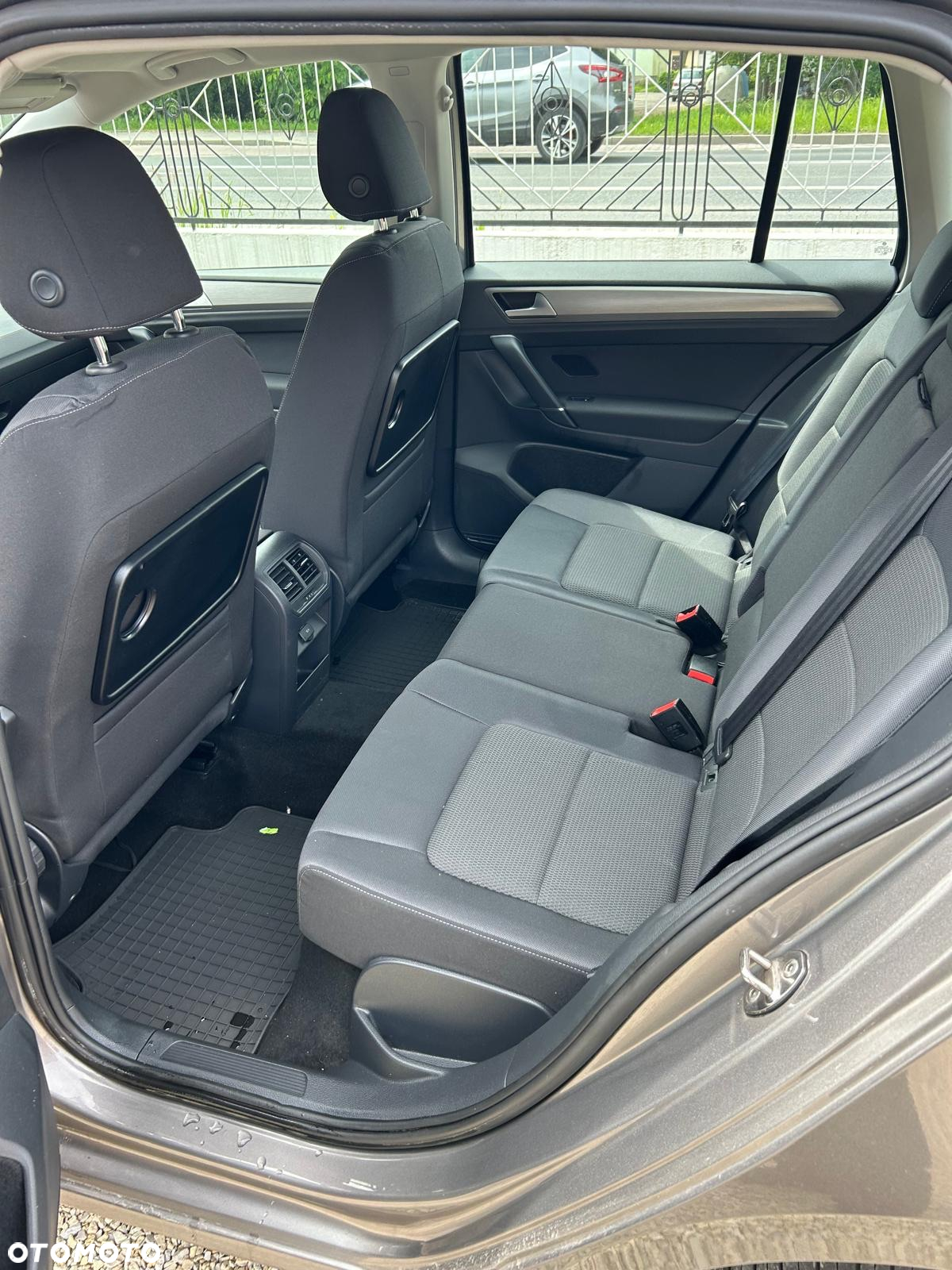 Volkswagen Golf Sportsvan 1.6 TDI BlueMotion Technology DSG Comfortline - 6