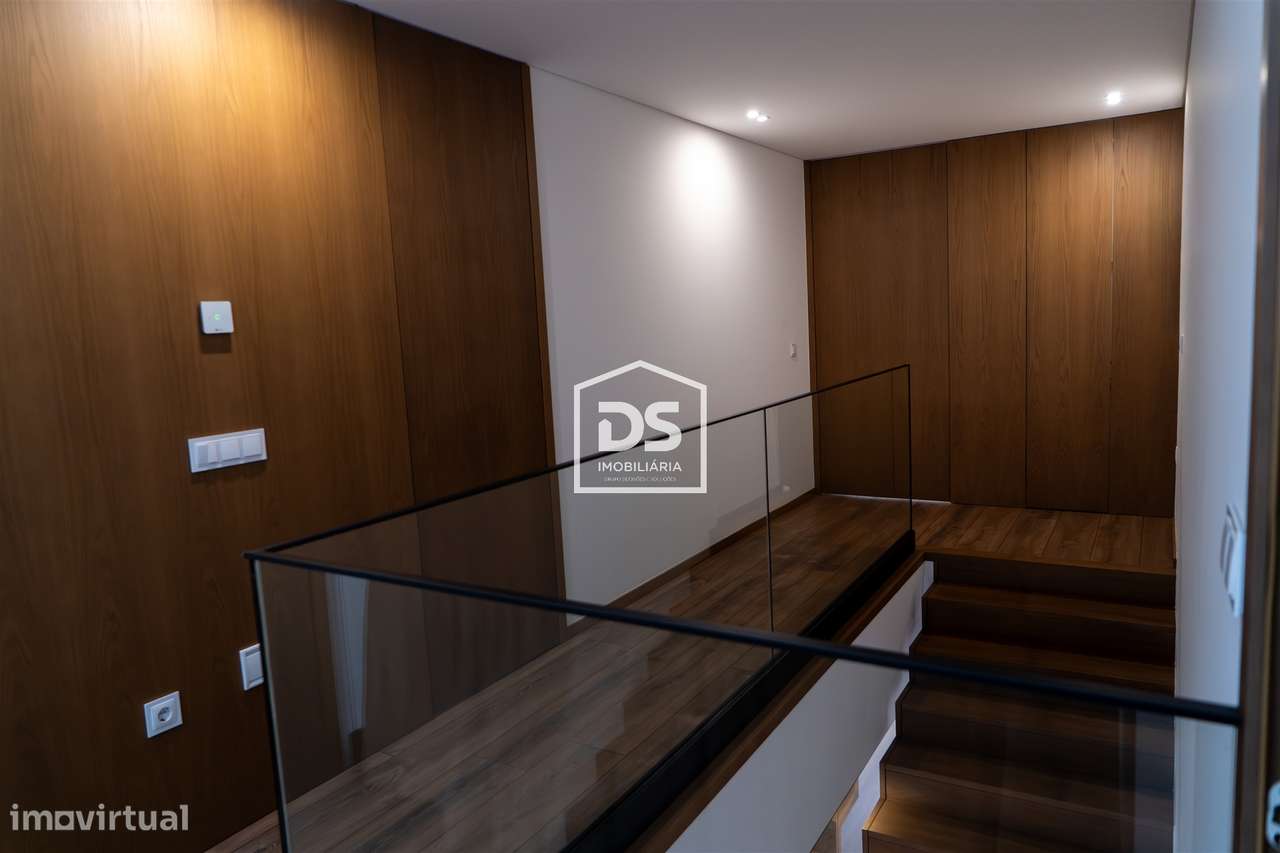 MORADIA DE LUXO T3 + ESCRITORIO - CENTRO DE PAÇOS DE FERREIRA-56
