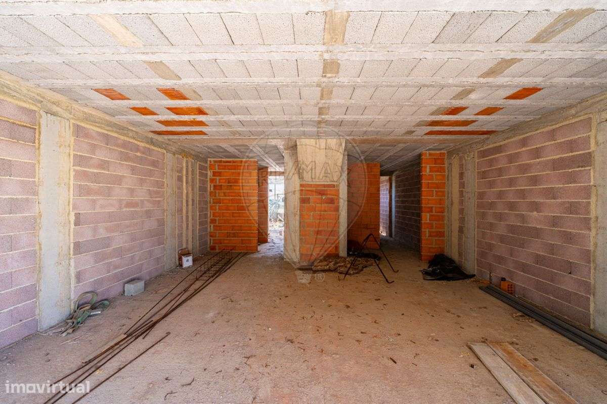 Moradia T4 para venda-18