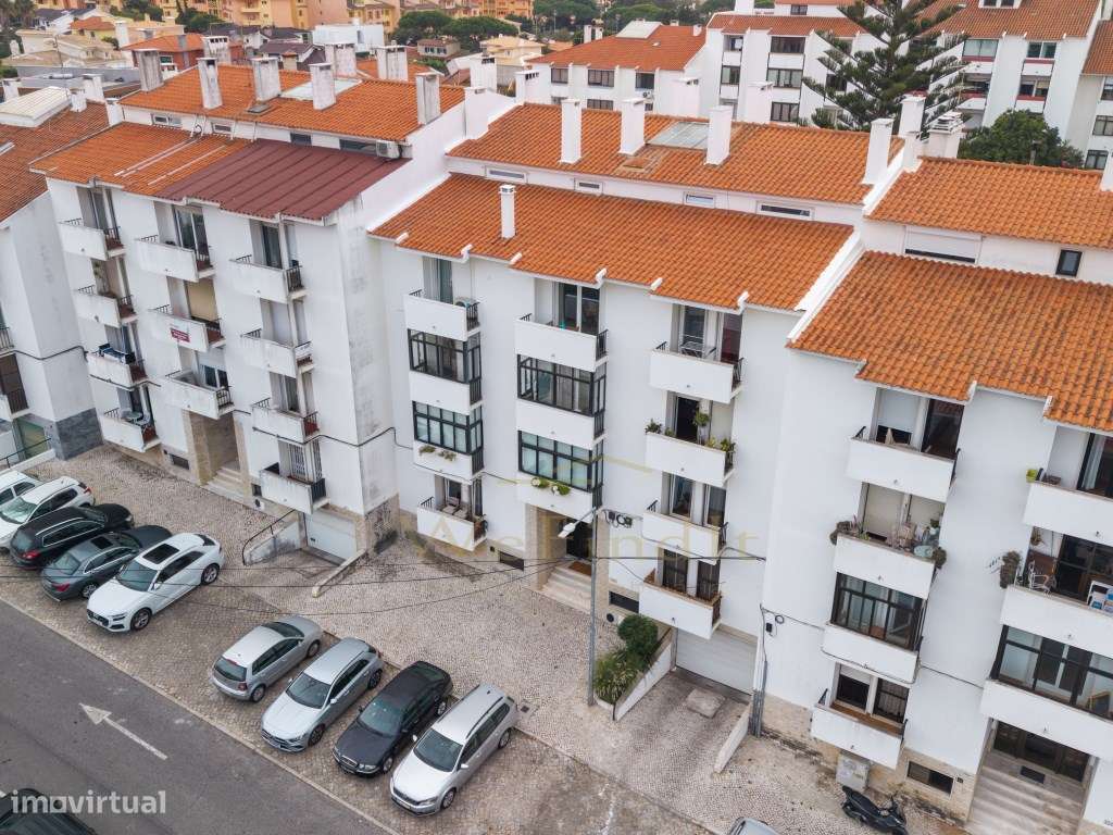Magnífico T2 com Sótão Aproveitado (Estúdio) independente e Terraço...-28