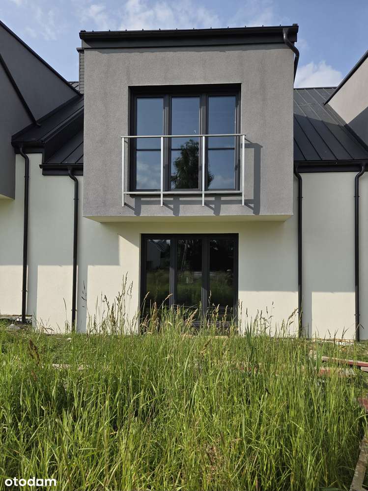 Domy w zabudowie szeregowej otoczone zielenią. - Pełny obrazek: 4/10