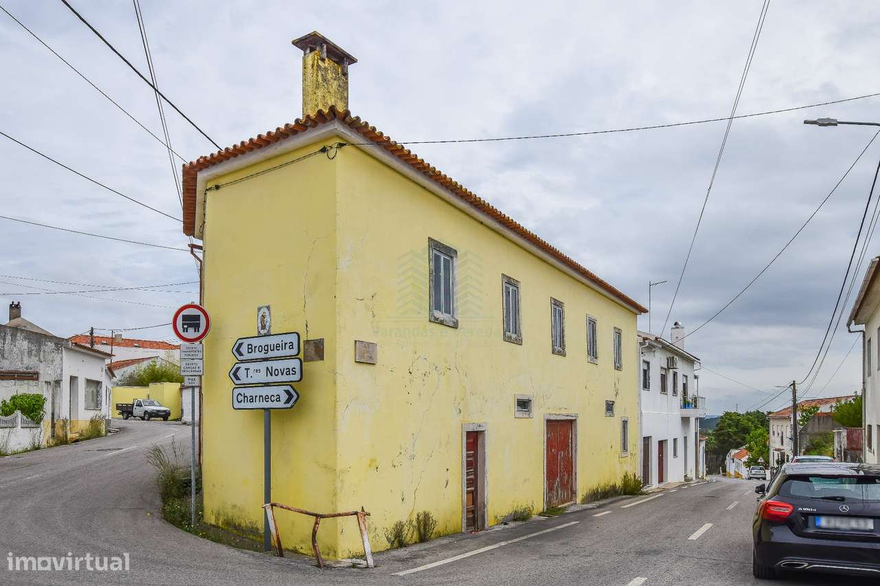 Moradia T3 com Garagem e Poço em Alcorochel, Torres Novas-17