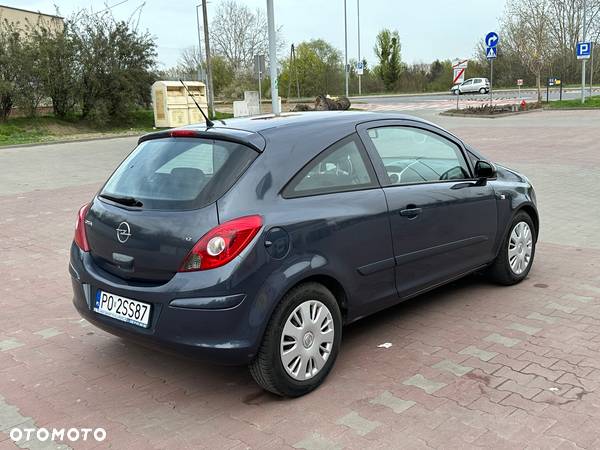 Opel Corsa 1.2 16V Cosmo - 5