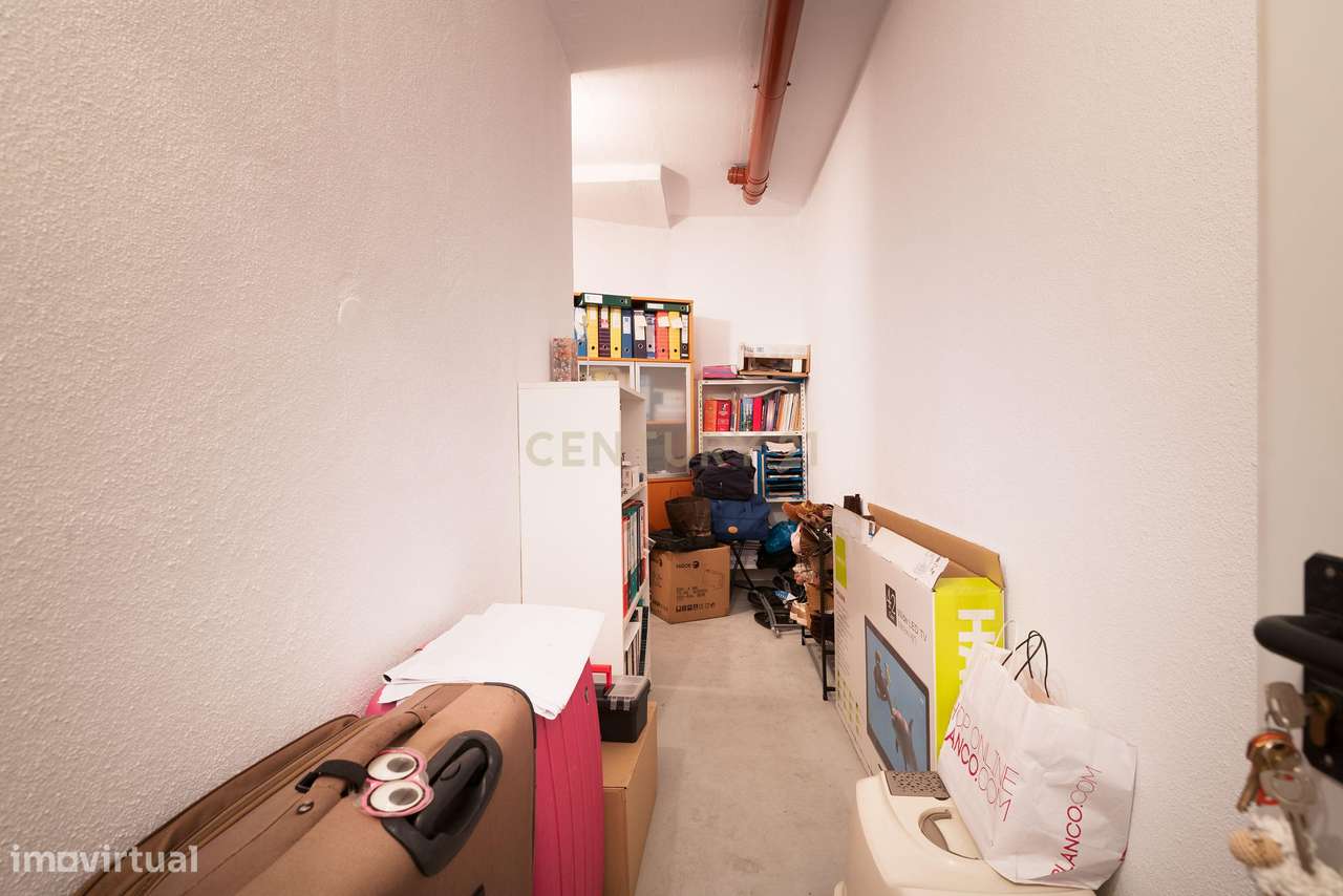 Apartamento T1 nas Colinas do Cruzeiro com Arrecadação e Parqueamento-29