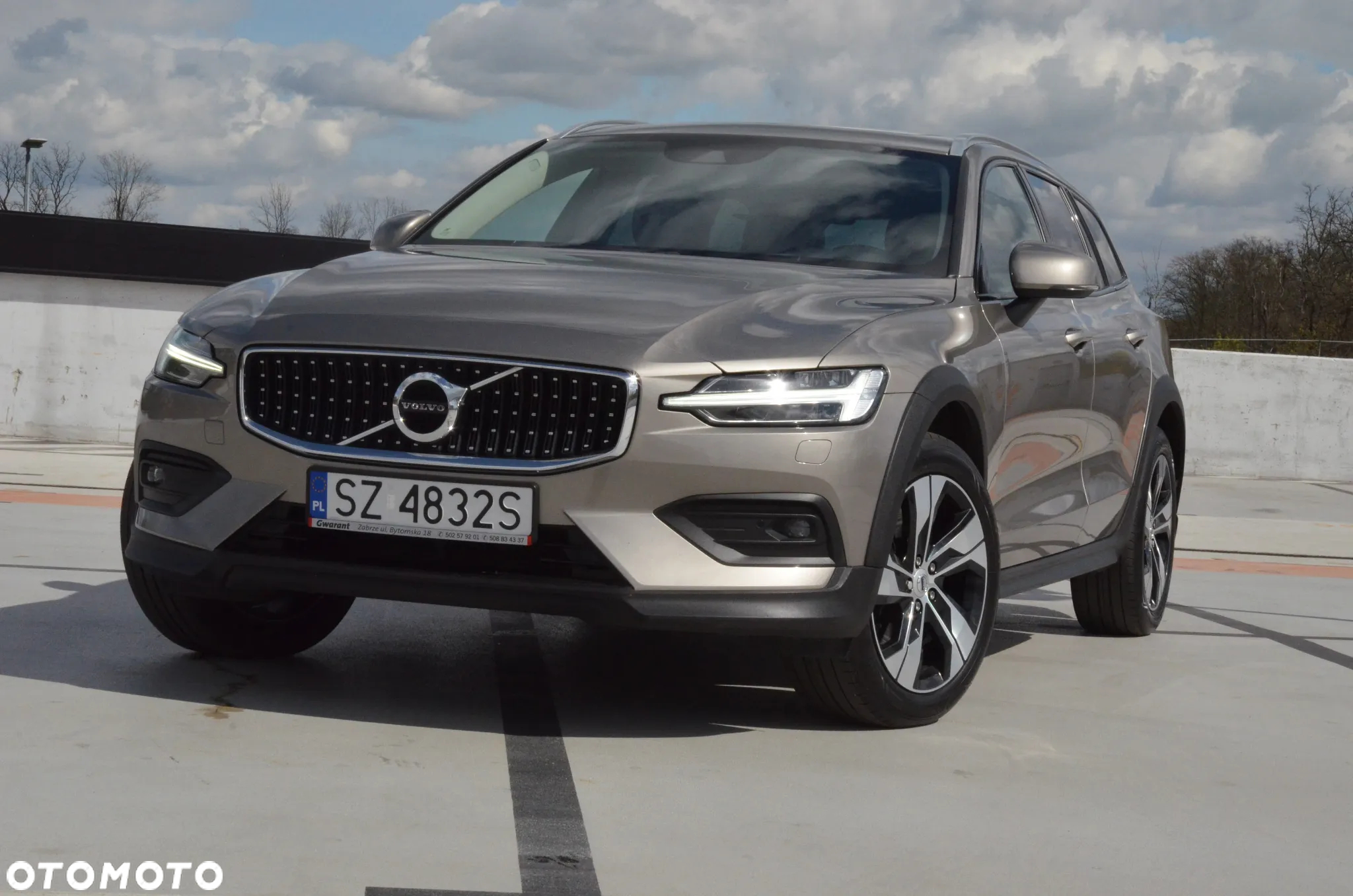 Volvo V60 Cross Country B4 D AWD Geartronic Pro - 4