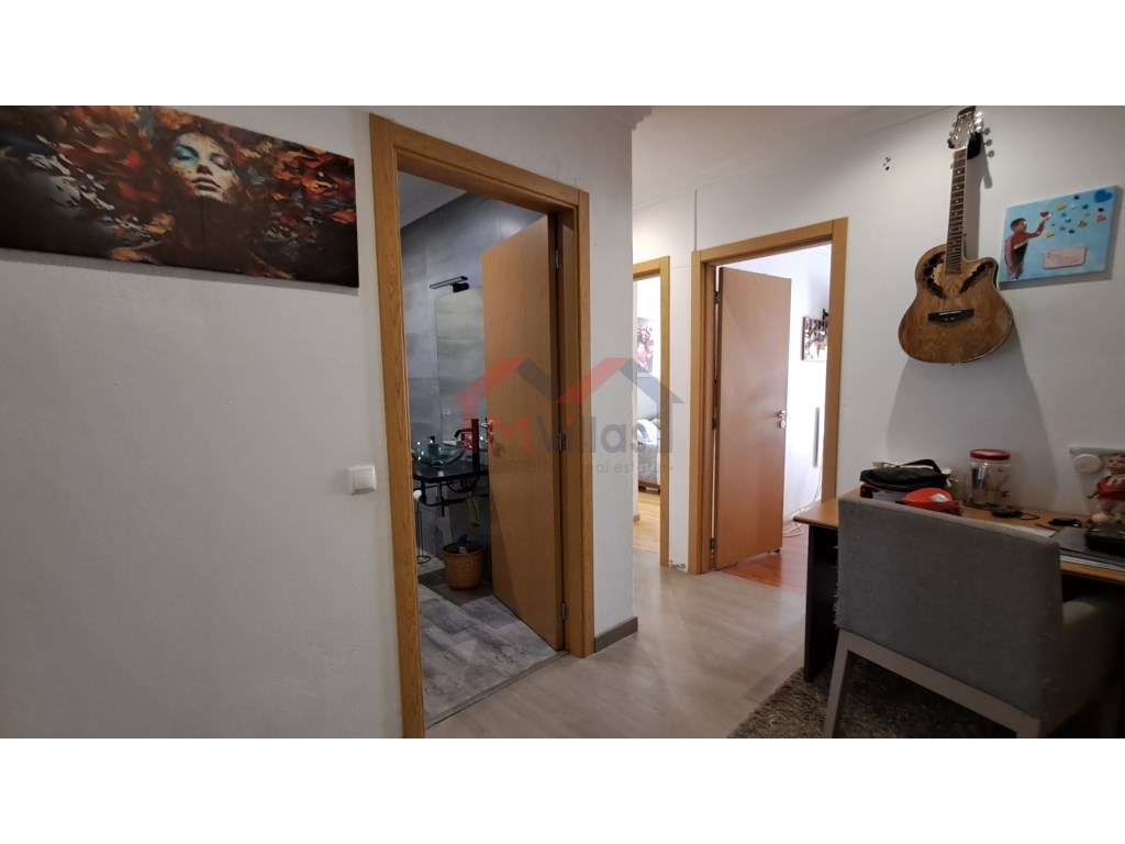 Moradia V3 com garagem no centro - Loulé-11