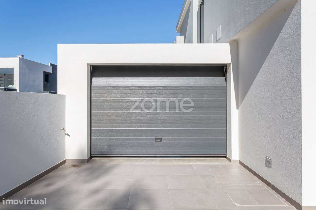 Moradia T4 nova, localizada em Murches, Cascais, com jardim e piscina. - Grande imagem: 5/53