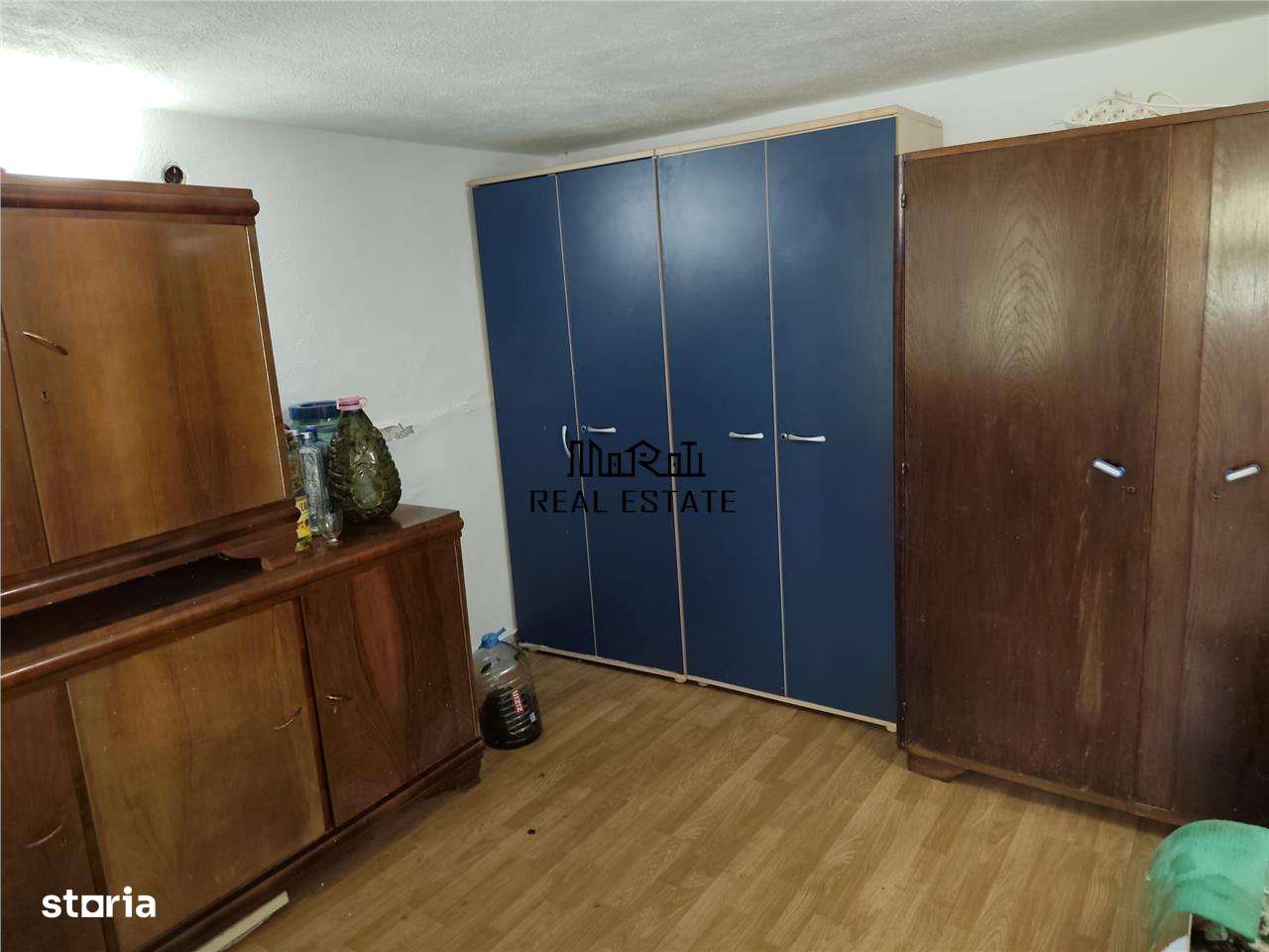 Proprietate spatioasa de vanzare in Gaesti, Dambovita - ideala pentru-14