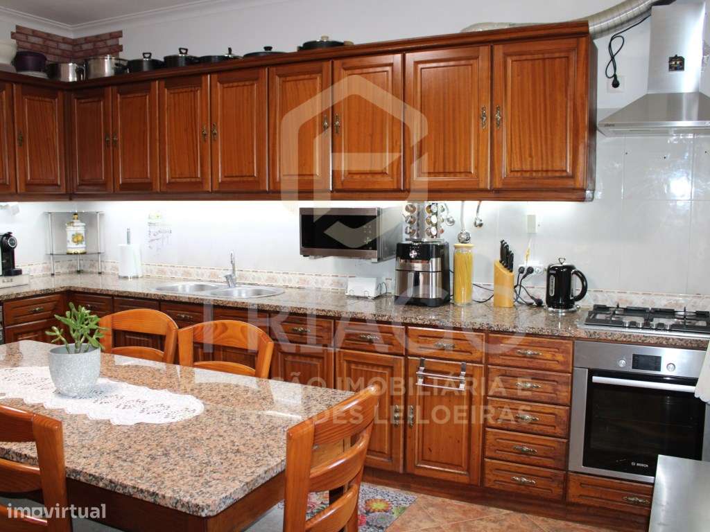 Fantástica Moradia T4 mais Escritório com Garagem-13