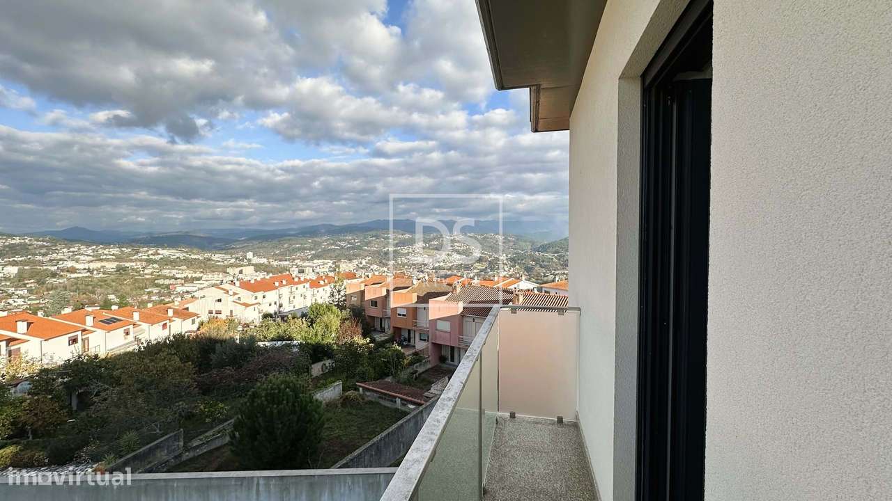 Última Moradia T3 em Amarante | 309 m² | Garagem 4 Carros | Vista Pano-19