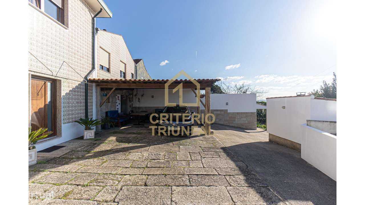 Moradia Geminada T3+1 em Rio Tinto - Grande imagem: 5/33