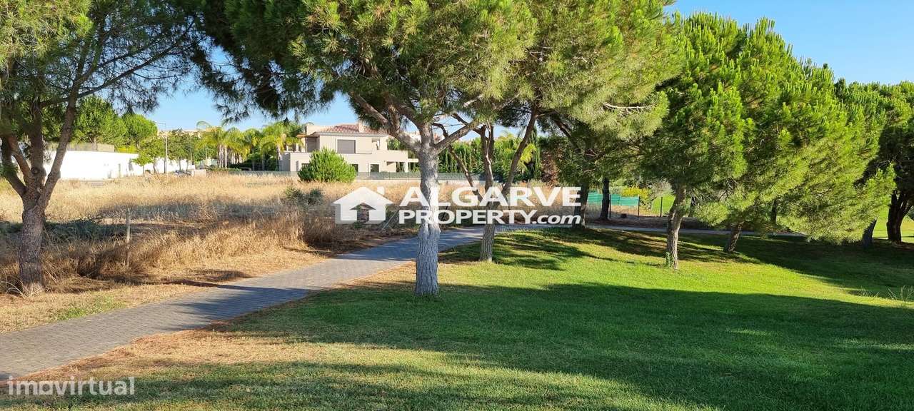VILAMOURA, Algarve, Portugal - Terreno com projecto aprovado - Grande imagem: 5/10