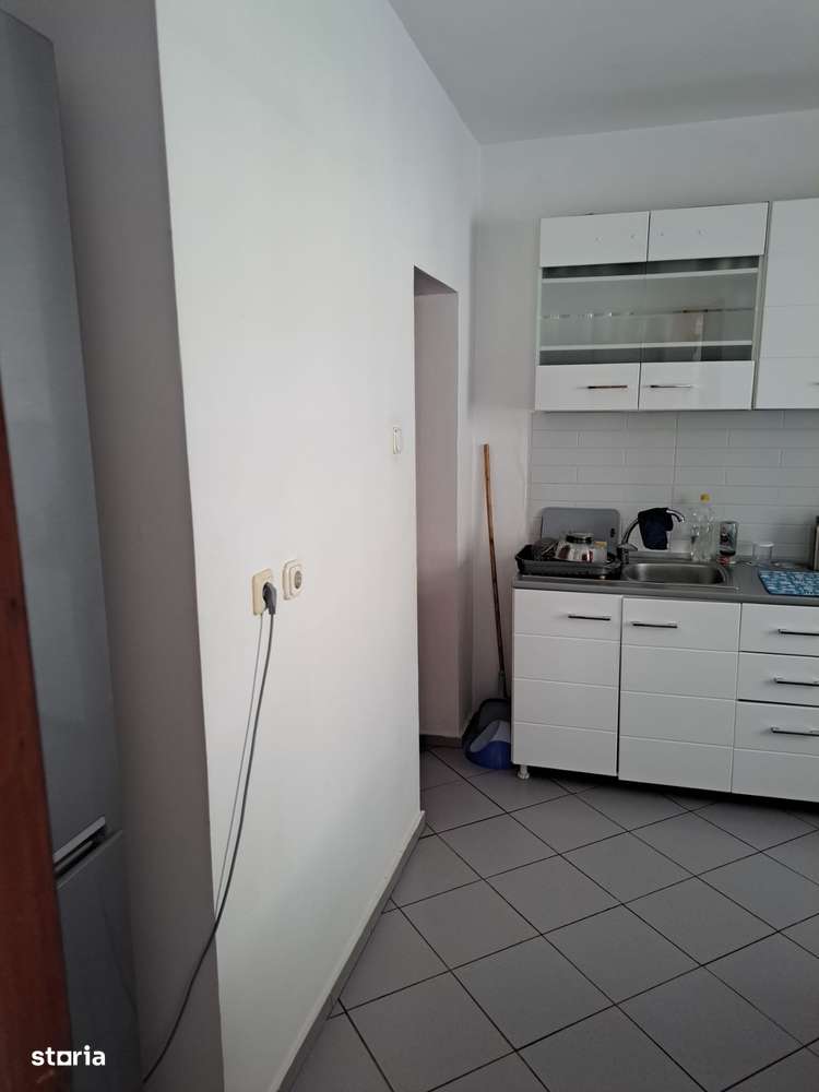 Casă P+M în Sântandrei cu 4 dormitoare 2 băi, living, bucătărie, garaj - Imagine principală: 2/20