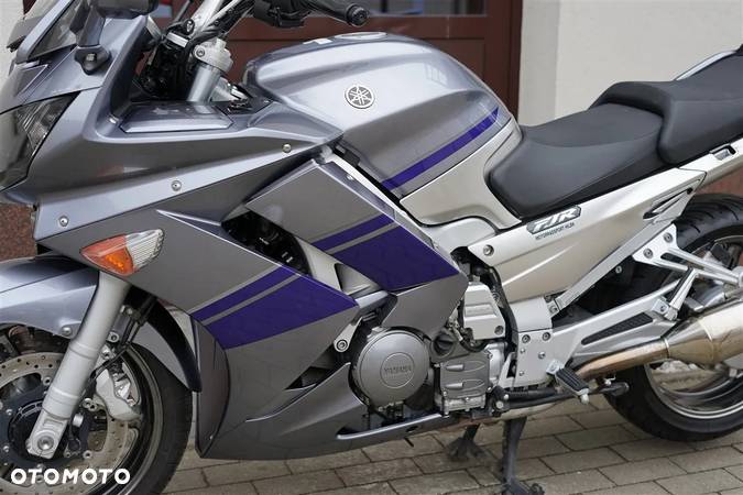 Yamaha FJR - 26