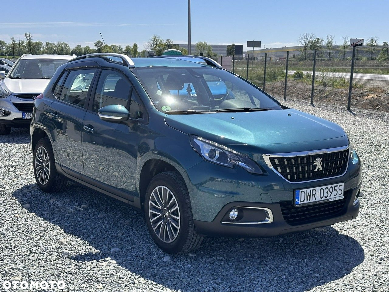 Peugeot 2008 PureTech 82 Allure - 3