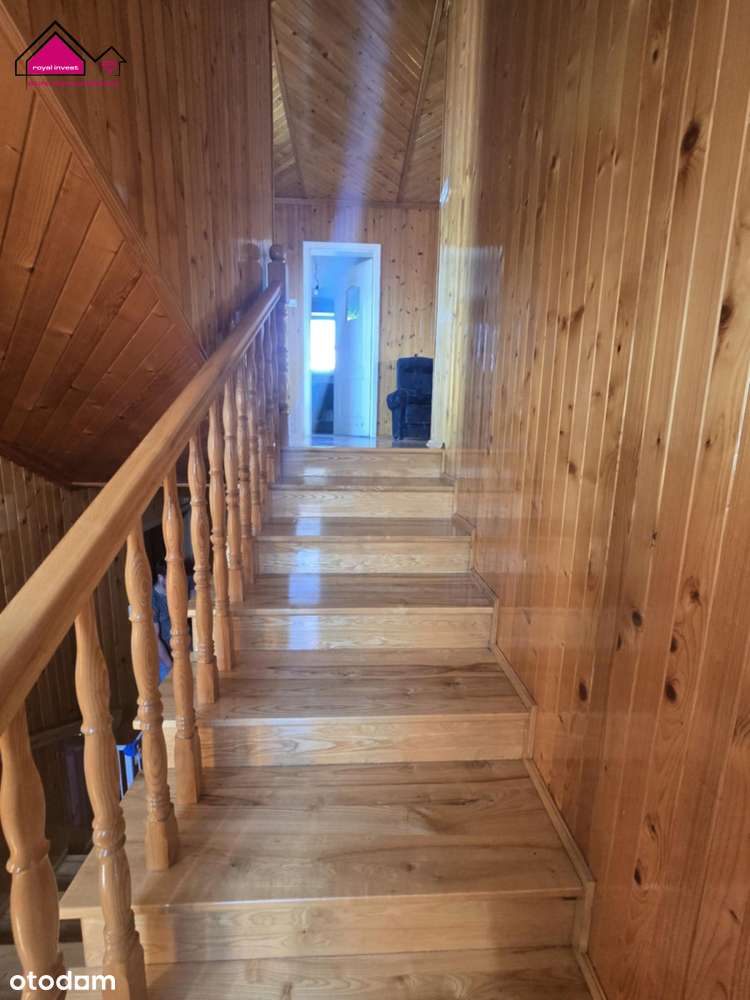 Dom z pompą ciepła i panelami fotowoltaicznymi-9