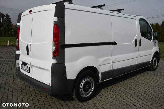 Opel Vivaro - 8