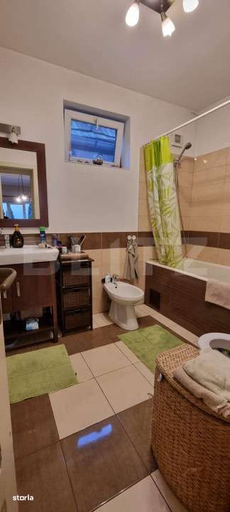 Casa cu 3 camere, 120 mp utili pe un teren de 1200 mp, zona centrala - Imagine principală: 5/14