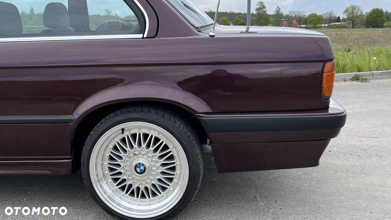 BMW Seria 3 316i - 11