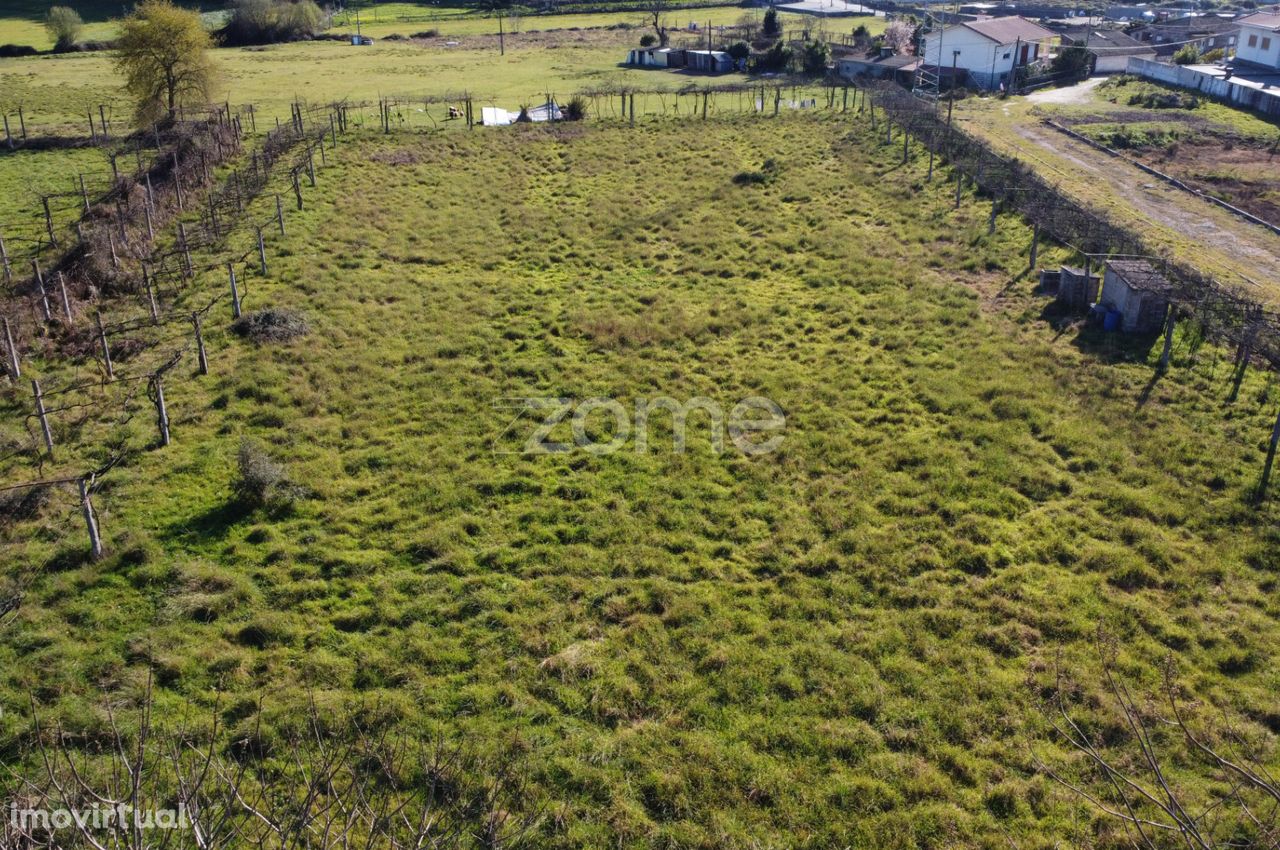 Terreno urbanizável com 5225 m2 em Castelões, V. N. de Famalicão.