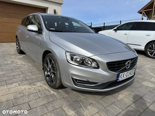 Volvo V60 D3 Drive-E Ocean Race - 16