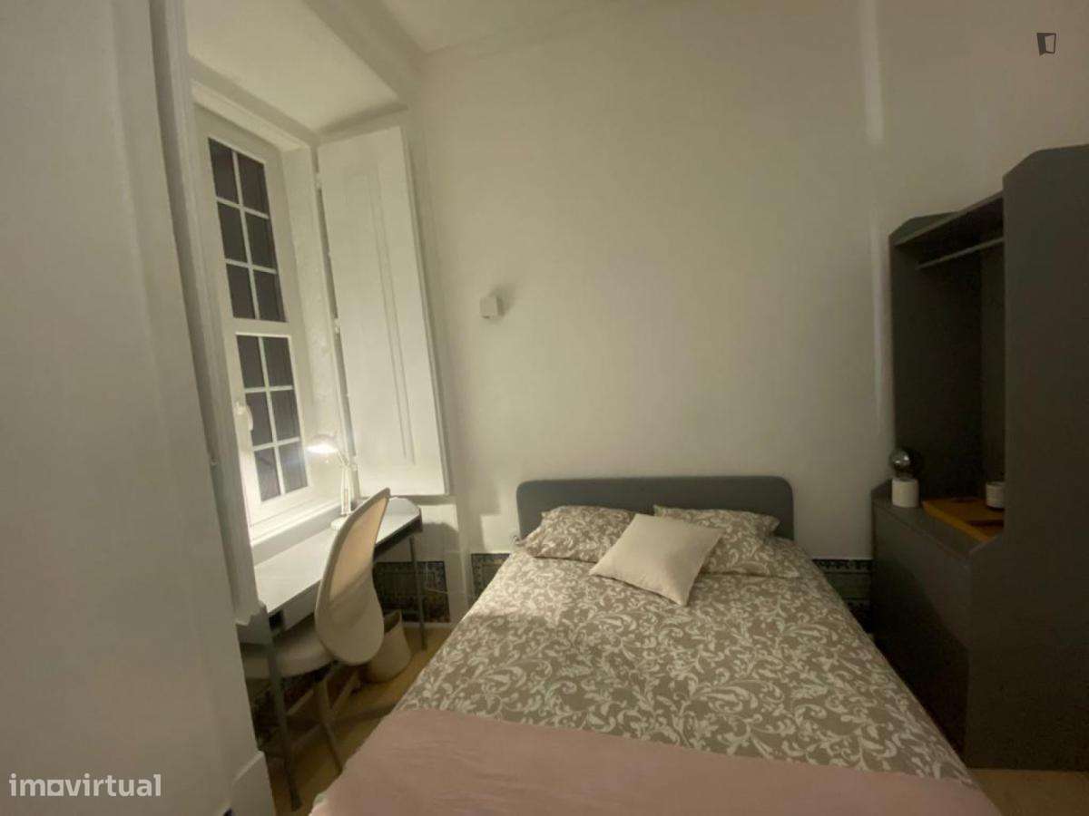 Quarto - localizado em Baixa Lisbon - Grande imagem: 2/10