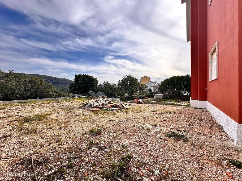 Moradia Isolada M6 em zona do Tovim - Grande imagem: 4/6
