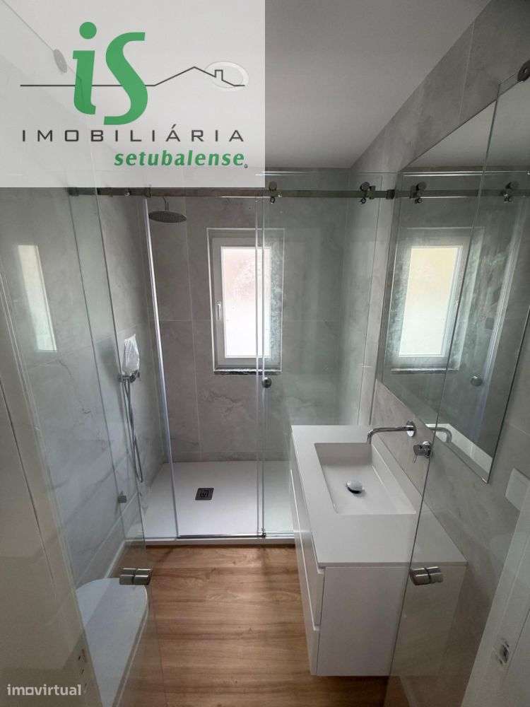 MORADIA PARA VENDA NO BAIRRO DA CONCEIÇÃO EM SETÚBAL-27