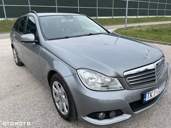 Mercedes-Benz Klasa C 250 T CDI DPF (BlueEFFICIENCY) 7G-TRONIC Elegance - 1