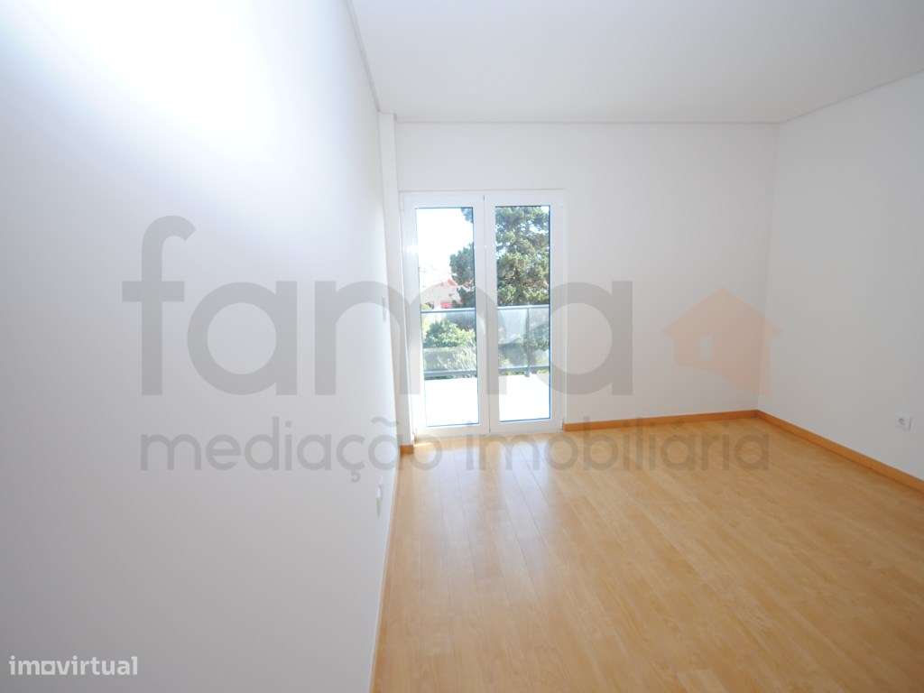 T3 Duplex com terraço centro da Parede-23