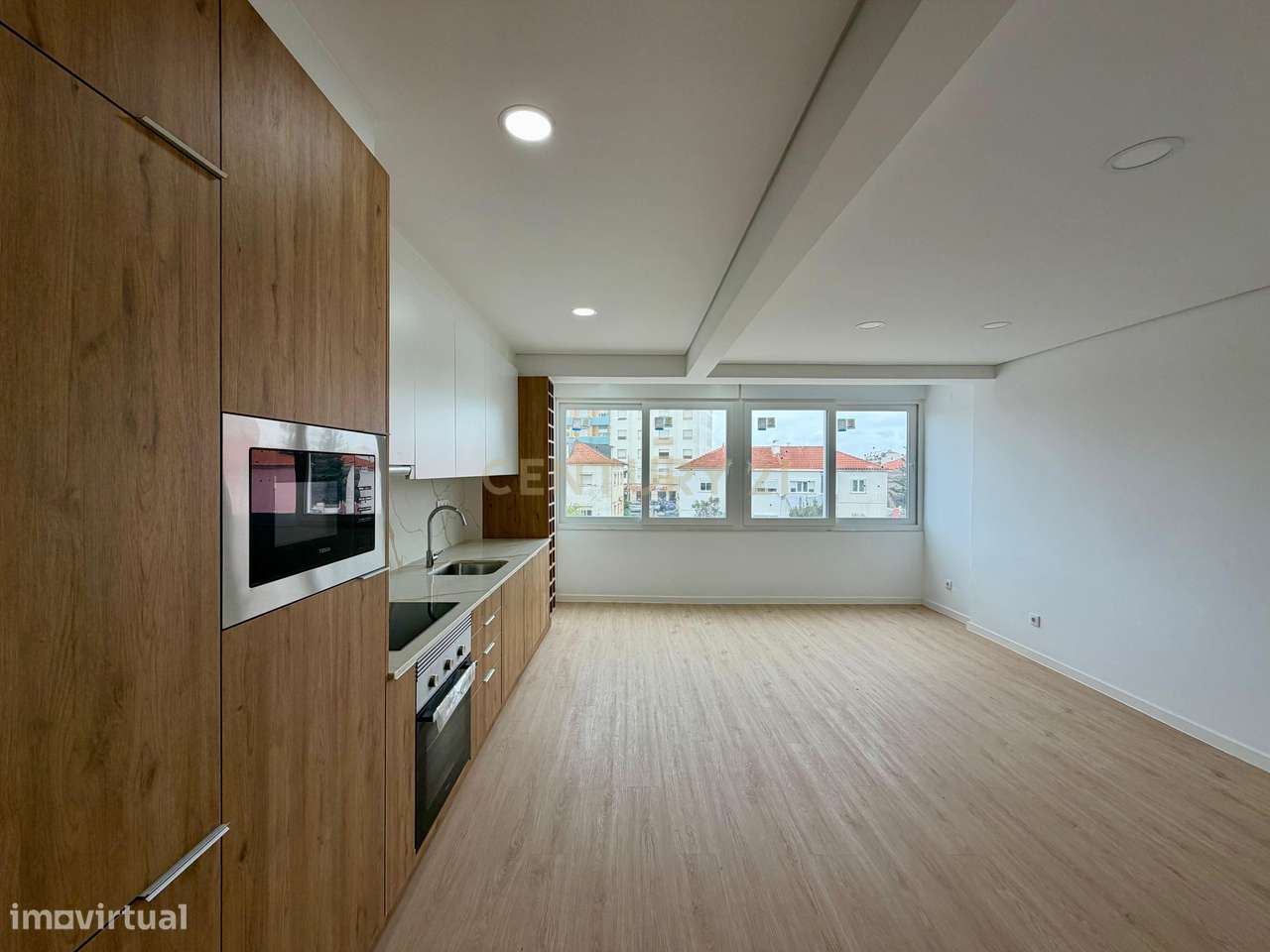 Apartamento T2 no Coração do Laranjeiro-0
