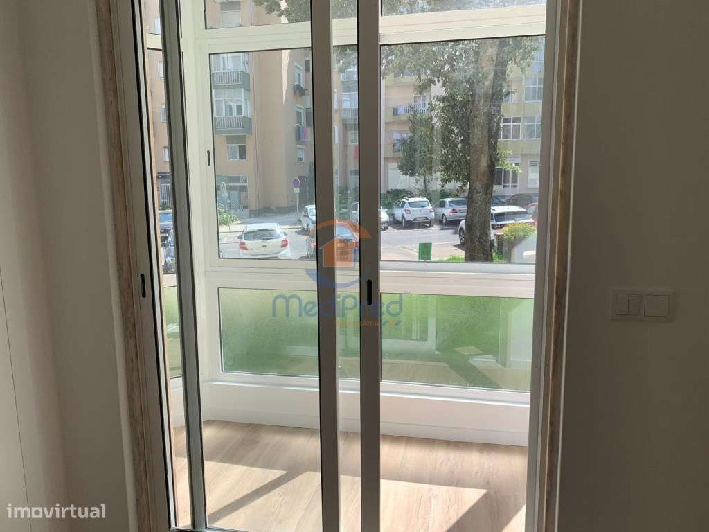 Apartamento T3 totalmente remodelado | Amadora-38