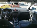 Volkswagen Jetta 1.6 TDI CR DPF Comfortline - 11