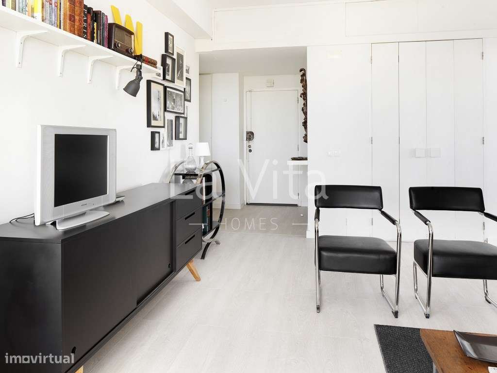 T1+1, totalmente remodelado, com licença de AL,. Bairro do Rosário,...-9