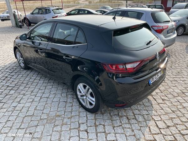 Renault Mégane 1.5 Blue dCi Zen - 4