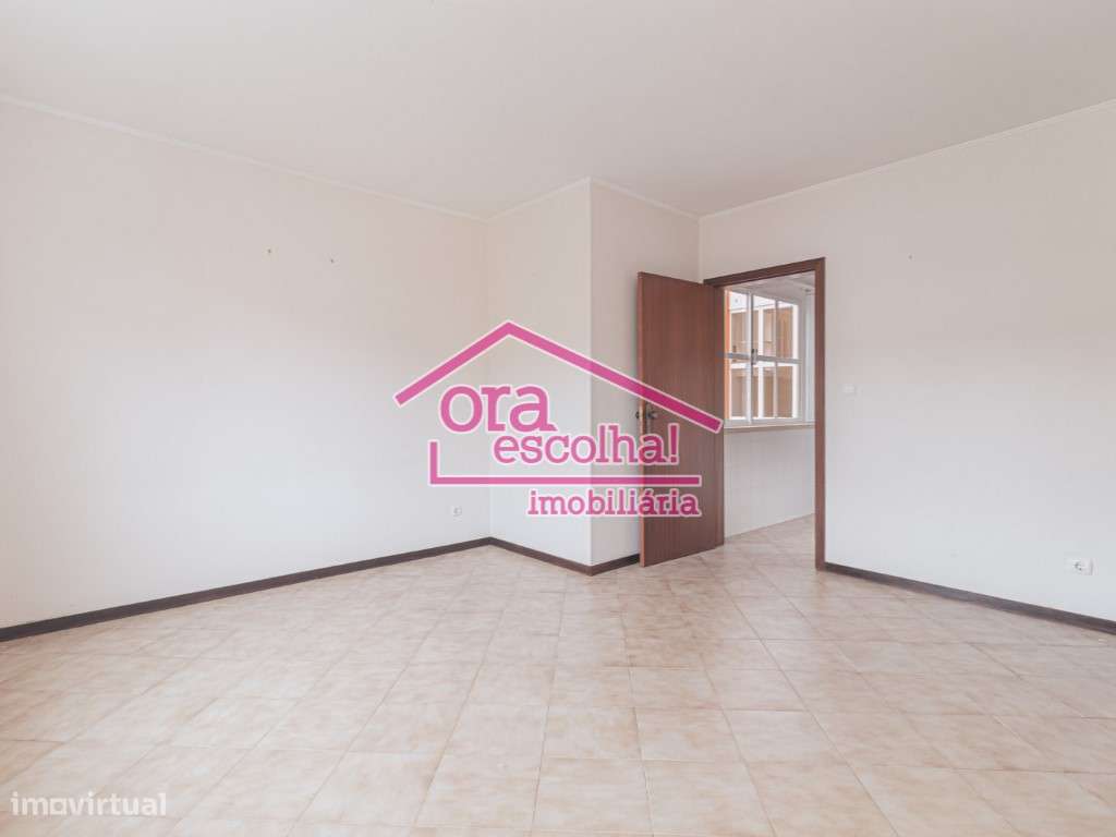 Apartamento T3 de 1998 com 95 m2 e Arrecadação individual 6 m2 em C...-3