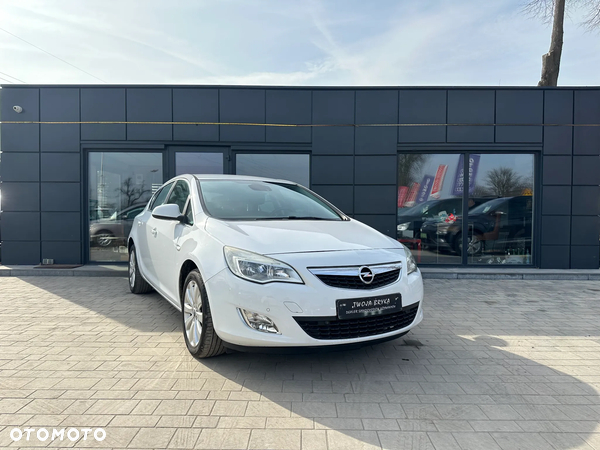 Opel Astra 1.4 ECOFLEX Cosmo - 1