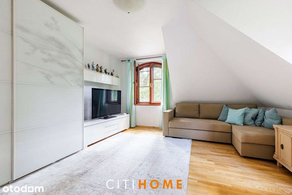 Dom typu dworek w zielonym Józefowie-10