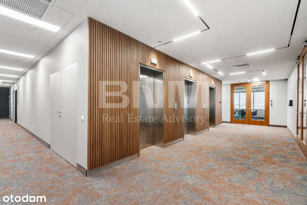 Biuro w centrum, gotowe do szybkiego wprowadzenia