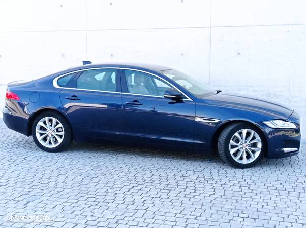 Jaguar XF 2.0 D Prestige Aut. - 6