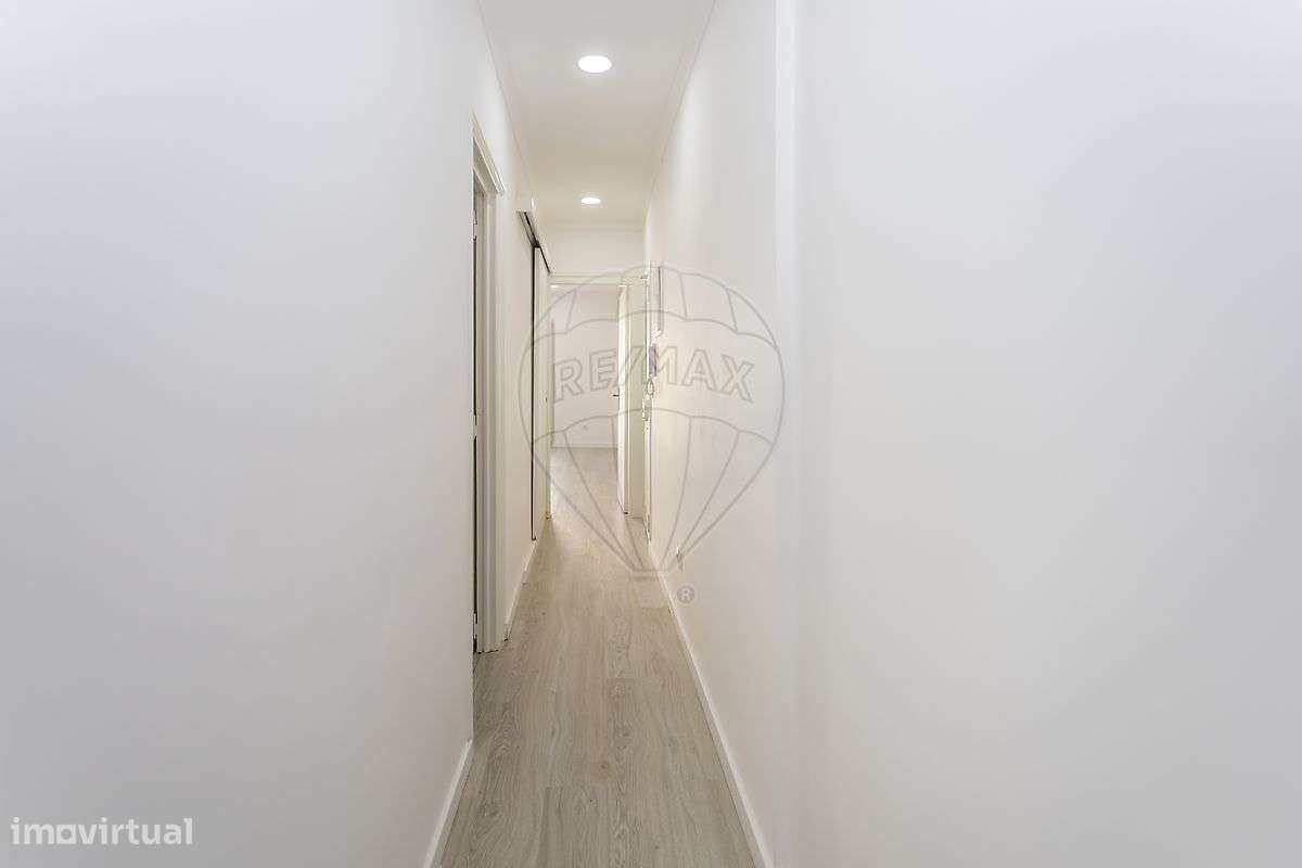 Apartamento T2 à venda em Lisboa-10