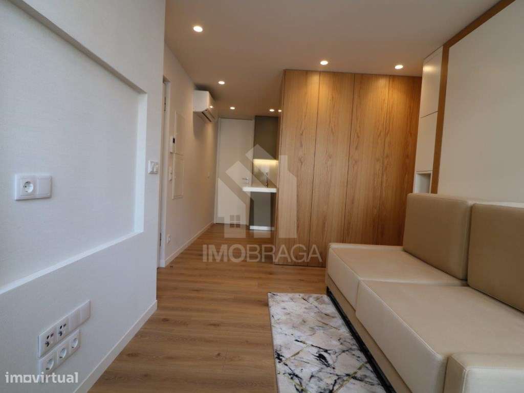 Venda de Apartamento T0 Novo, Mobilado e Equipado - Centro de Braga...-11