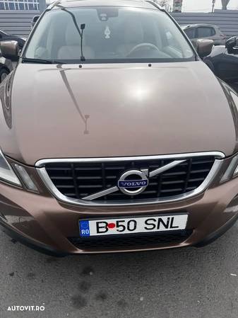 Volvo XC 60 D5 AWD M6 Basic - 1