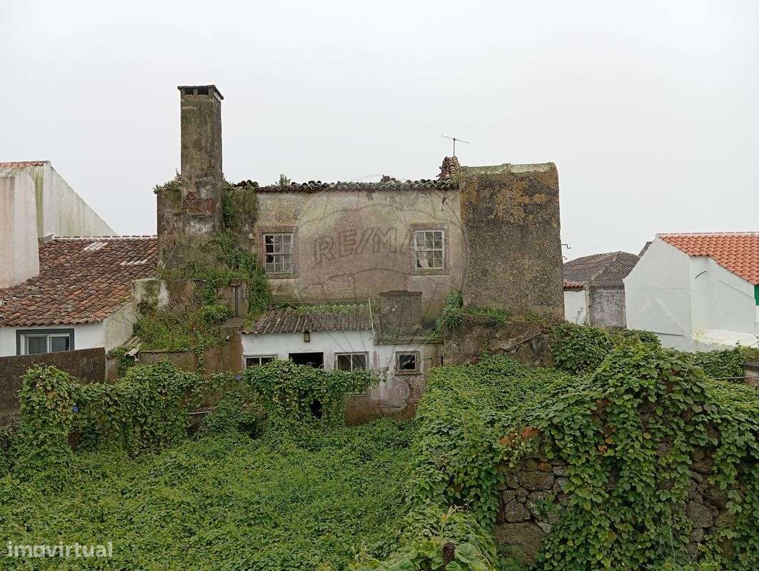 Moradia T4 para venda - Grande imagem: 2/3