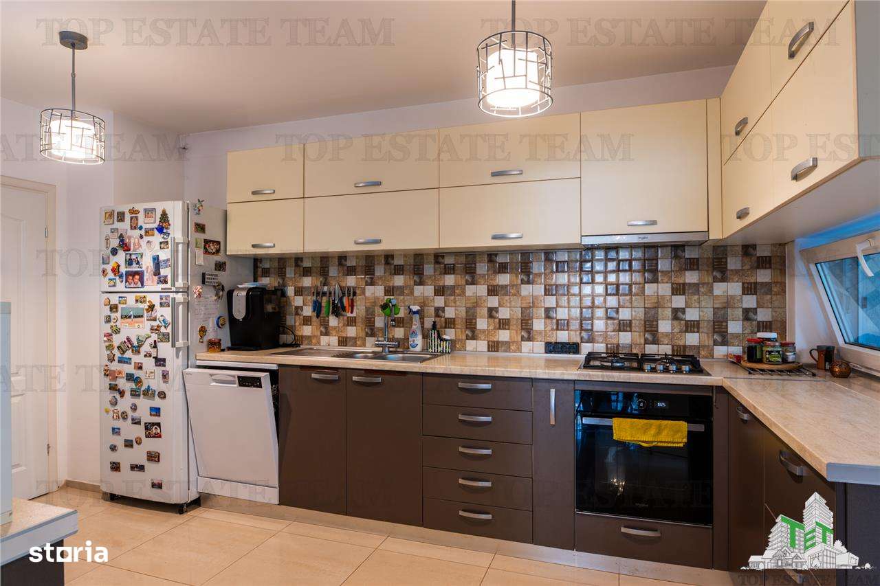 Vila 5 camere, Pasarea, Branesti cu piscina - Imagine principală: 4/20