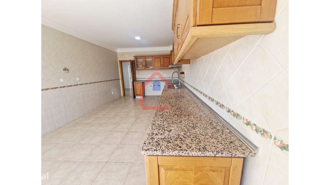 Apartamento T4 em  GAMBIA-PONTES-ALTO DA GUERRA-20