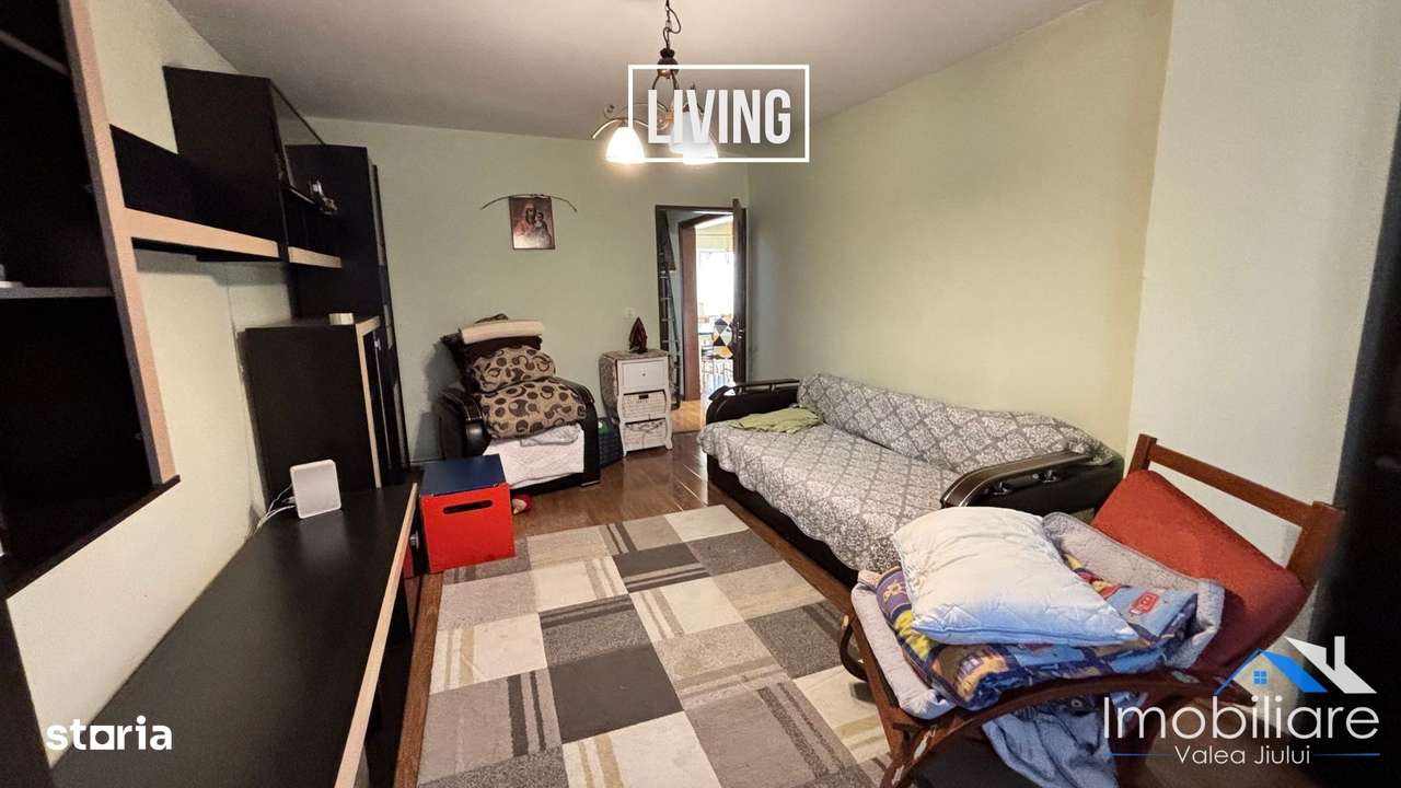 Apartament 2 camere – Petrila, Str. Minei - Imagine principală: 3/8