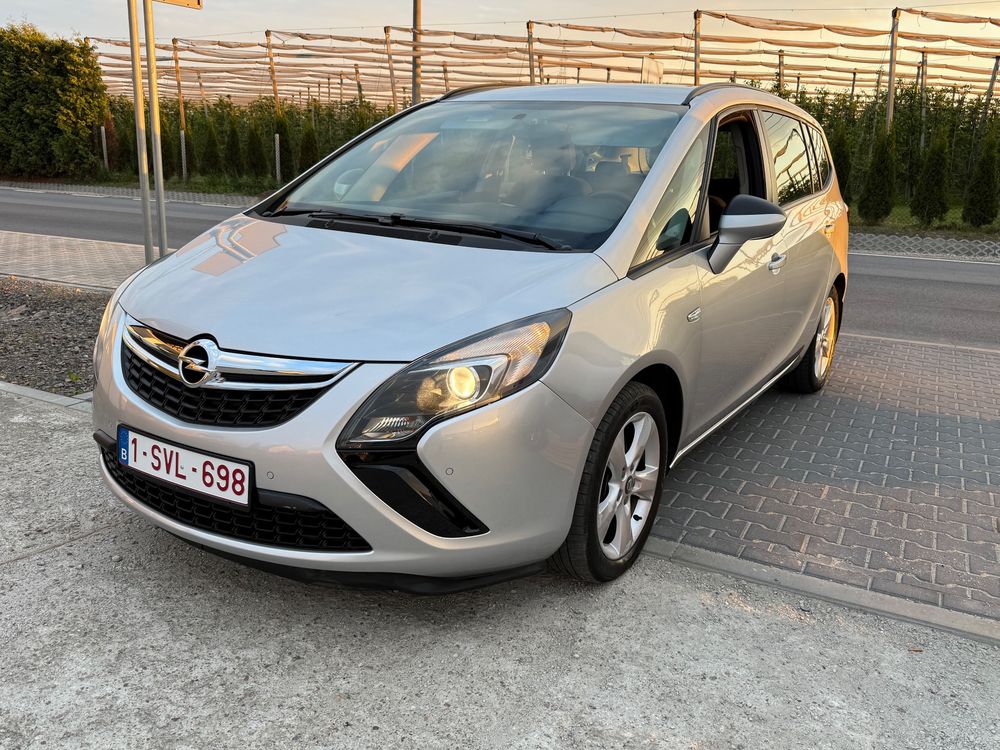 Opel Zafira C Tourer 1.8 Selection 2012